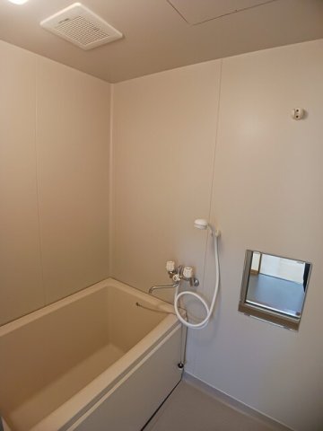 バス・シャワールーム　お風呂で日々の疲れを落としましょう