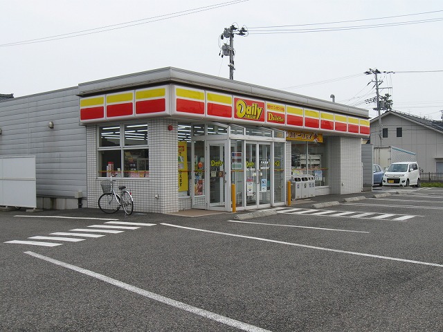 コンビニ　デイリーヤマザキ（コンビニ）まで1121m
