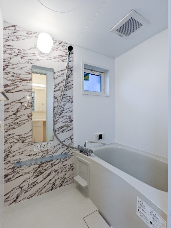 バス・シャワールーム　図面と現状に相違がある場合には現状を優先