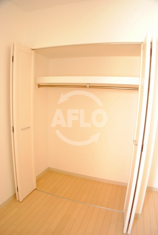 収納　カスタリア阿倍野　クローゼット
