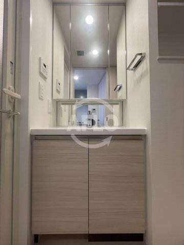 洗面設備　コンフォリア新大阪宮原Q　洗面台