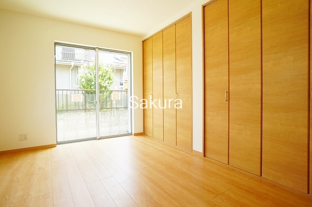 居室・リビング　開放感のあるゆったりとしたお部屋です♪