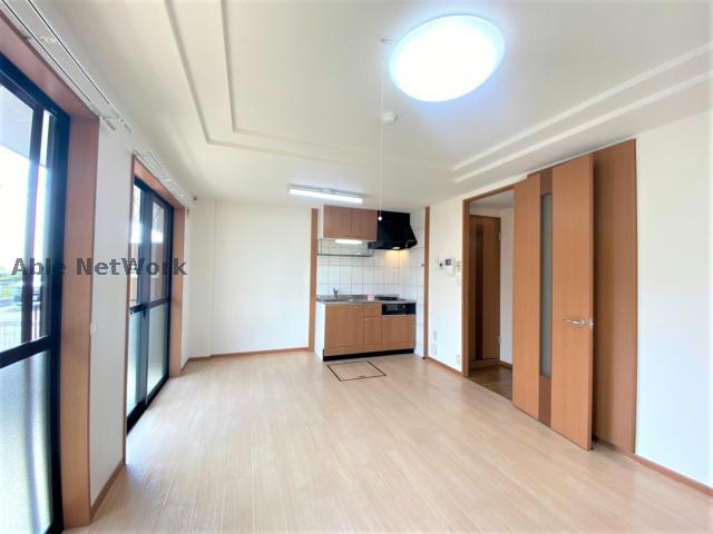 居室・リビング　※同型・同タイプ、現状優先