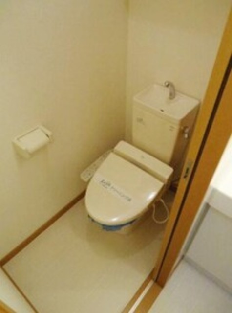 トイレ　参考写真