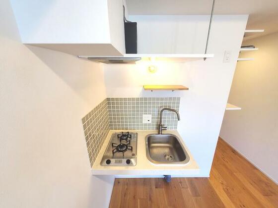 キッチン　※別部屋の参考写真となります。