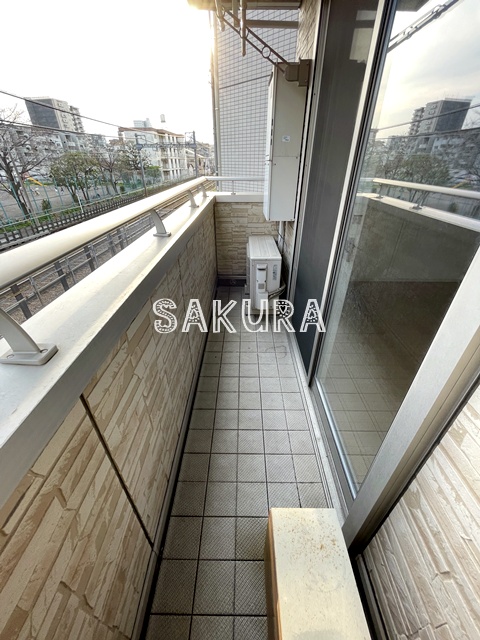 バルコニー　バルコニー