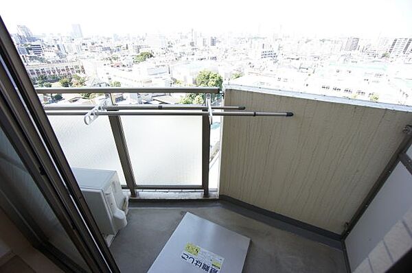 バルコニー　※別部屋の参考写真です。