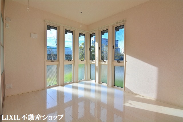 その他　６帖の洋室です。