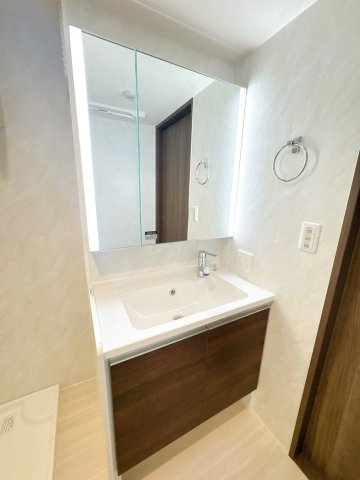洗面設備　※同物件・同タイプの写真です