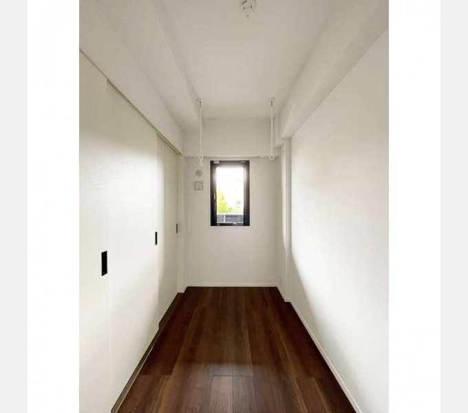 玄関　リビング/ダイニング