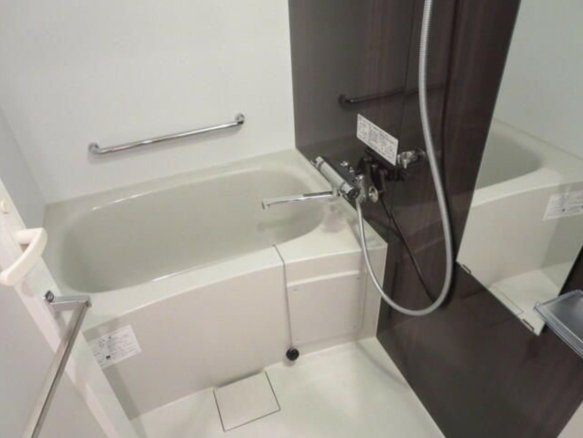 バス・シャワールーム　風呂