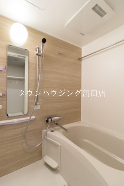バス・シャワールーム　※写真は同タイプ住戸です。