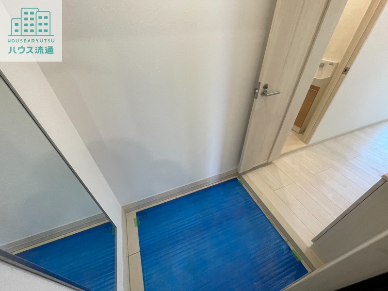 玄関　※同タイプ別号室のお写真です