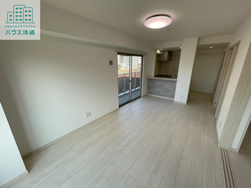 居室・リビング　※同タイプ別号室のお写真です