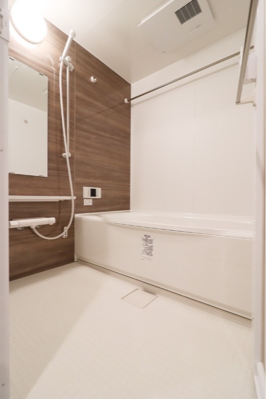 バス・シャワールーム　図面と現状に相違がある場合には現状を優先