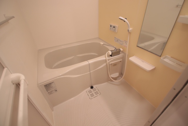 バス・シャワールーム　※別室の参考写真の為、現況優先です。