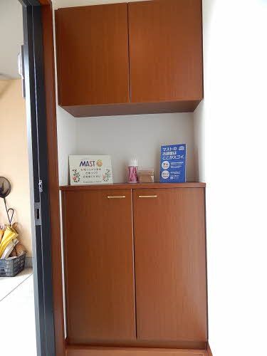 玄関　シューズボックス