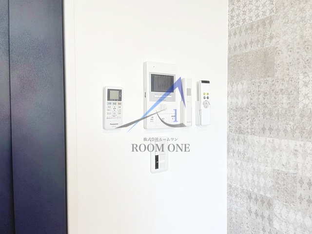 セキュリティ　モニター付きインターホンです。