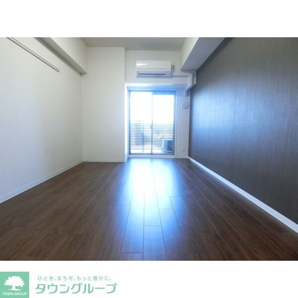 居室・リビング　エントランス