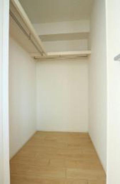 収納　たっぷり収納出来るウォークインクローゼット☆