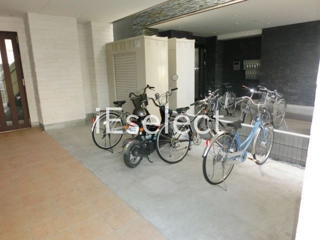 駐車場　駐輪スペース