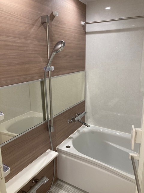 バス・シャワールーム　※写真は同タイプ住戸です。