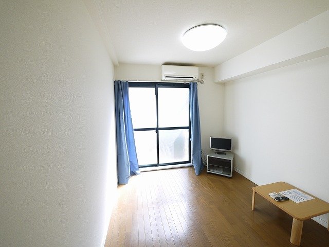 居室・リビング　ゆったりとしたリビングです