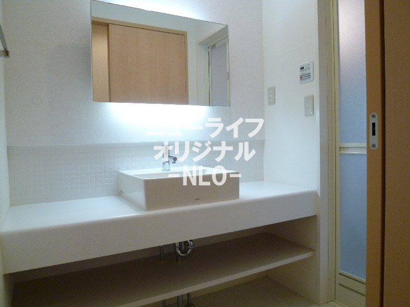 洗面設備　オシャレな洗面化粧台！