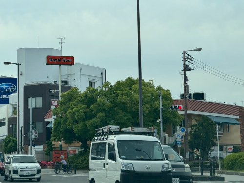 飲食店　ロイヤルホスト平野店（飲食店）まで672m