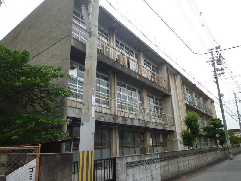 小学校　縄手北小学校（小学校）まで369m