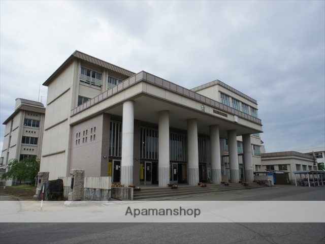 中学校　旭岡中学校（中学校）まで800m