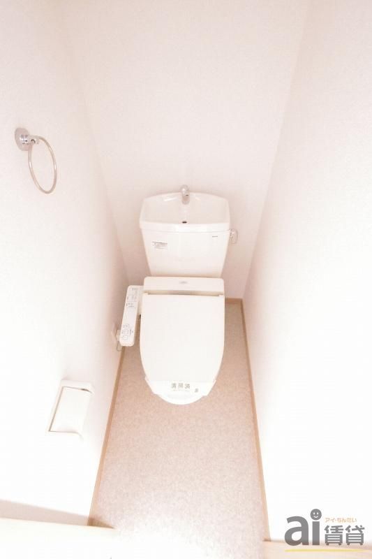トイレ　※同仕様写真です