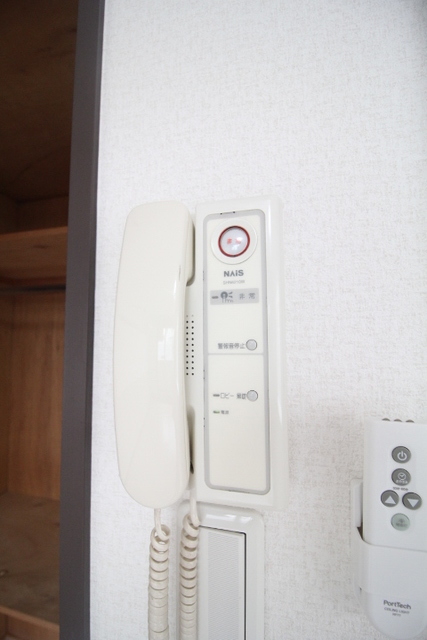 セキュリティ　来客時に便利なインターホン付です☆