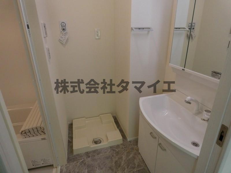 洗面設備　脱衣スペースもあります