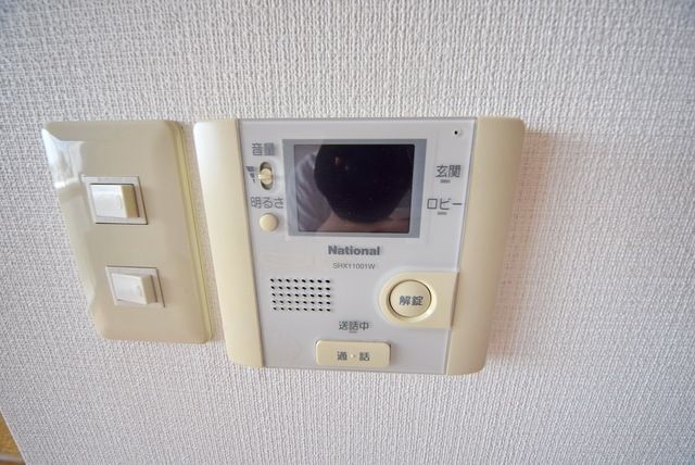 セキュリティ　★モニタ付きインターホンです★