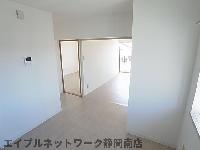 その他設備　ゆったりとしたリビングです