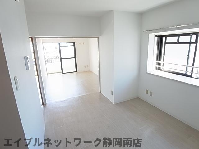 居室・リビング　おしゃれな居間です