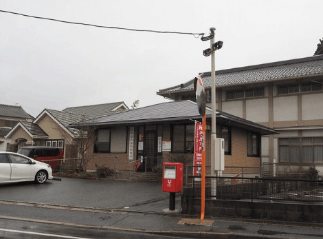 郵便局　苅田若久簡易郵便局（郵便局）まで1038m