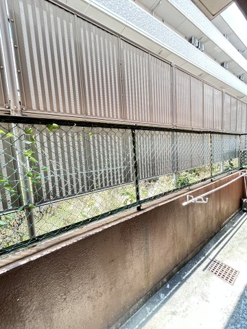 バルコニー　落ち着いた時間を過ごせるバルコニーです
