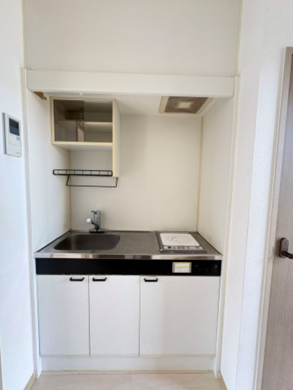 キッチン　※別部屋の写真です