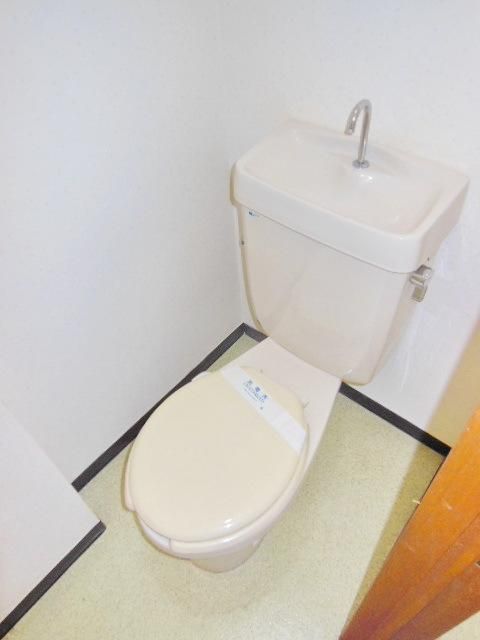 トイレ　★お部屋探しは株式会社タウンハウジング東京まで★
