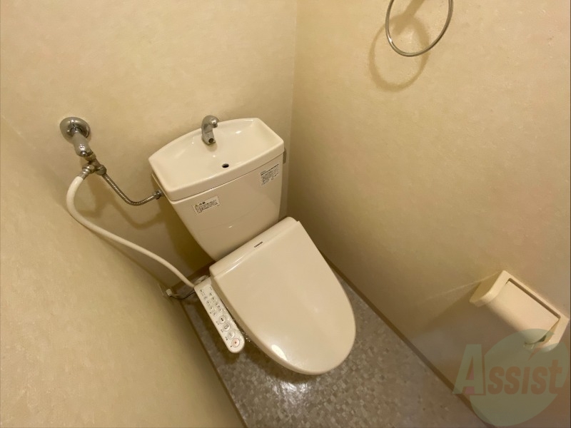 トイレ　こちらはトイレです。清潔感があり、安心して使用できます。