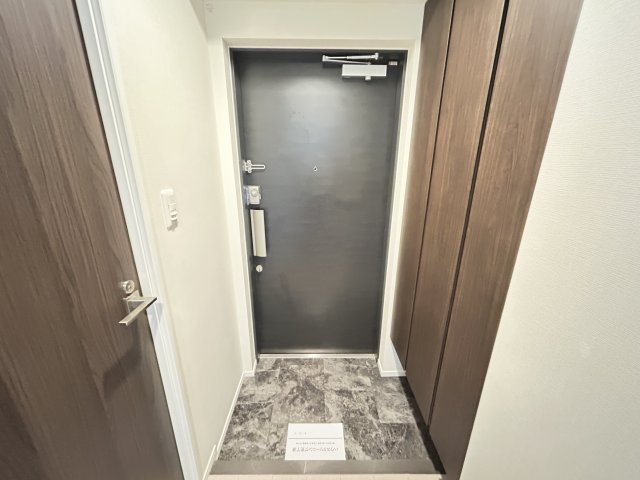 玄関　※別号室参考写真