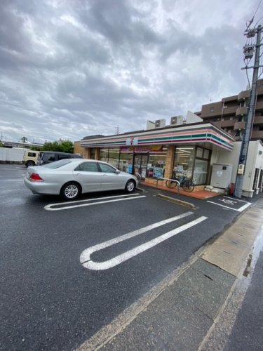 コンビニ　セブンイレブン 名古屋金屋2丁目店（コンビニ）まで656m