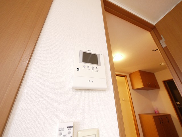 セキュリティ　モニター付きインターホーン