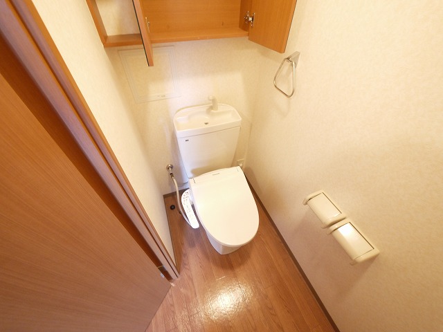 トイレ　清潔感のあるトイレです