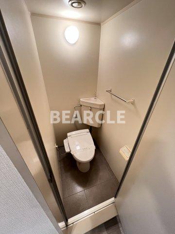トイレ　落ち着いたトイレです