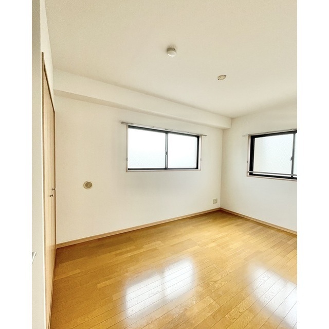 その他部屋・スペース　洋室６．８帖