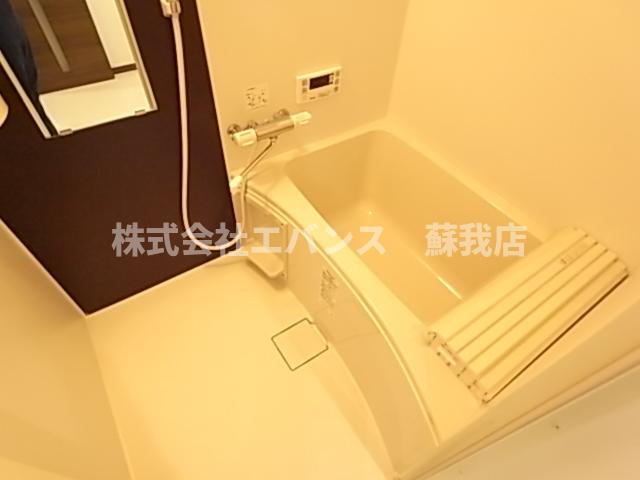 バス・シャワールーム　ゆったり過ごせるお風呂です