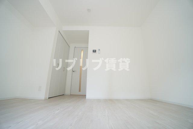 ＪＲ内房線 本千葉駅 徒歩8分 3階建 築1年の居間写真
